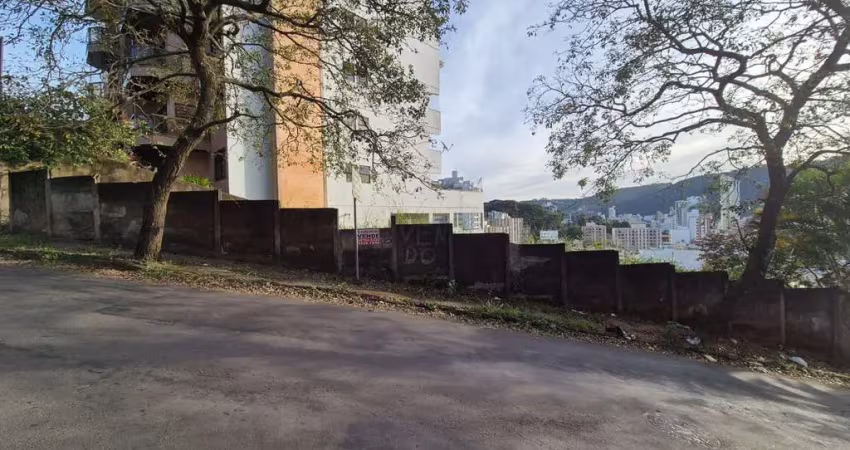 Terreno à venda no Granbery, Juiz de Fora 