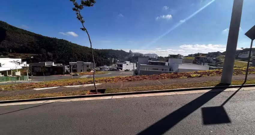 Terreno à venda no Salvaterra, Juiz de Fora 