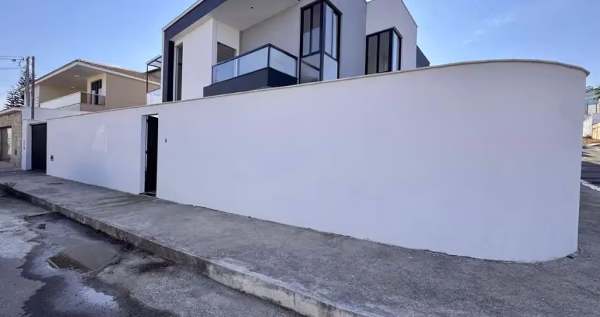 Casa com 191m, 4 quartos quintal gramado no aeroporto em juiz de fora, mg