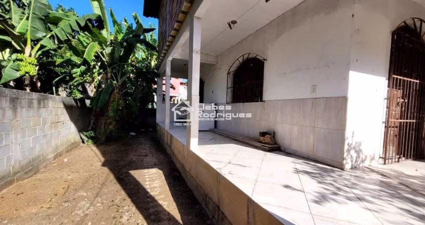 Casa à Venda no Santa Mônica - Guarapari