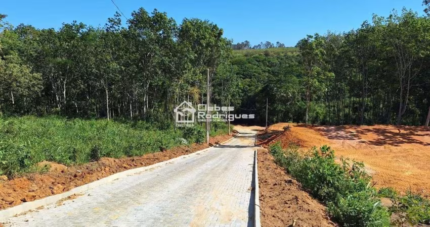 OPORTUNIDADE IMPERDÍVEL! Terreno com 1000 M2 A APENAS 5 KM DA PRAIA DO MORRO!
