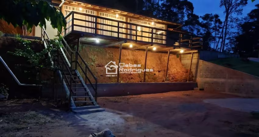 Terreno em Buenos Aires Guarapari , com casa nova com 172 M2 com bastante área verde.
