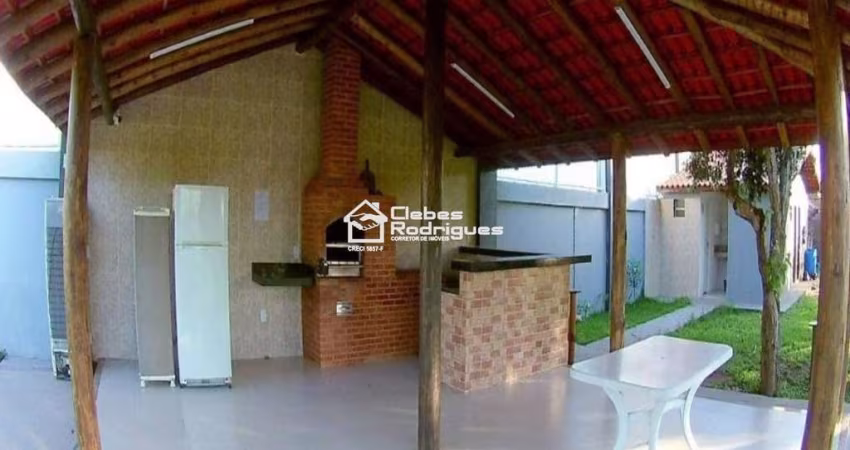 Casa Duplex  em Condomínio Fechado