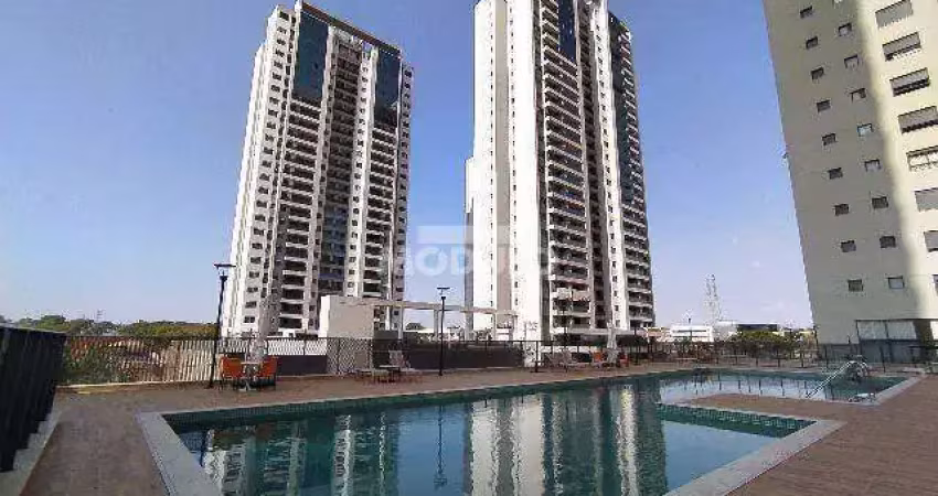 Apartamento com 3 quartos para alugar na Rua José Elias, --, Jardim Karaíba, Uberlândia