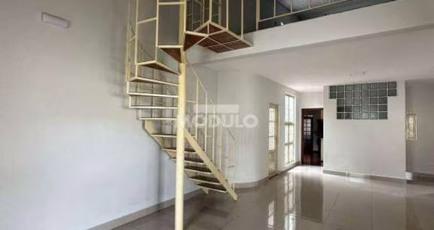 Casa Residencial para locação no Santa Mônica