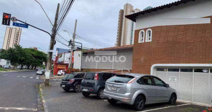 Casa comercial para locação no Centro