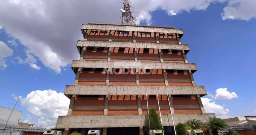 Prédio comercial para locação no Bairro Brasil