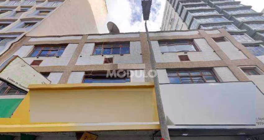 Prédio comercial para locação no Centro