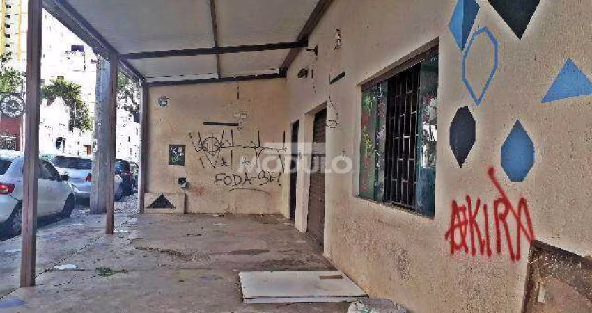 Casa comercial para locação no Centro
