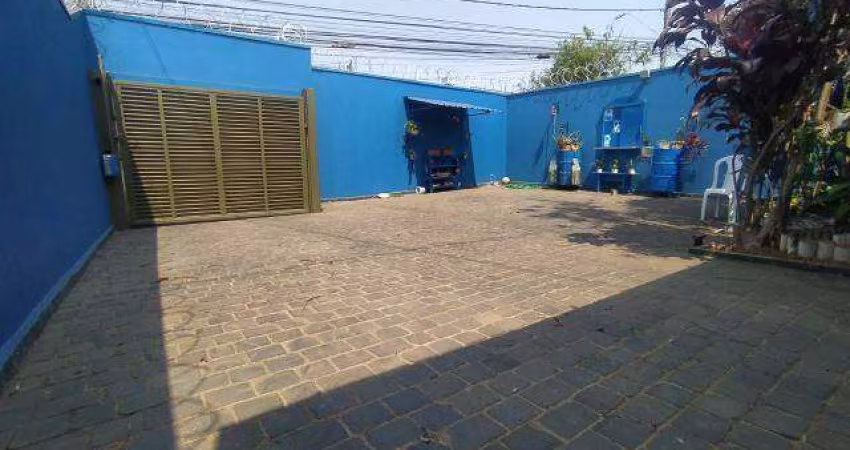 CASA RESIDENCIAL à venda, 3 quartos, 1 suíte, 3 vagas, NOSSA SENHORA APARECIDA - Uberlândia/MG