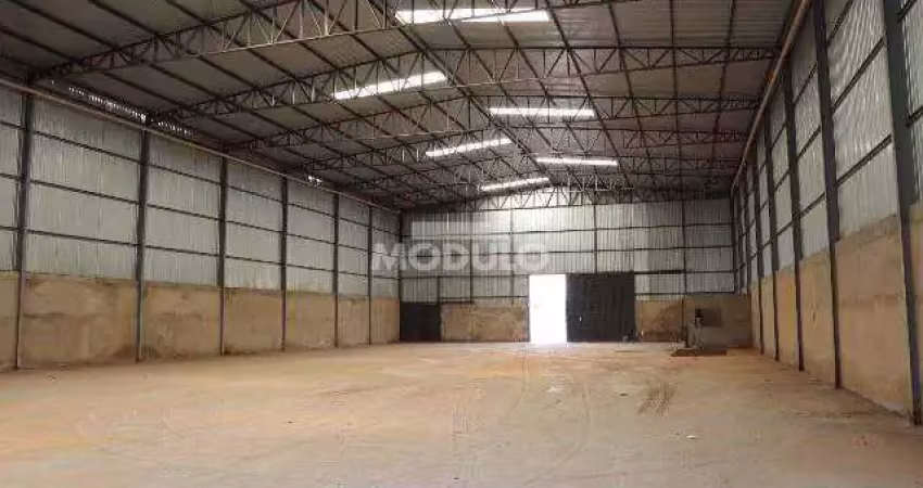 Barracão comercial para locação no distrito industrial