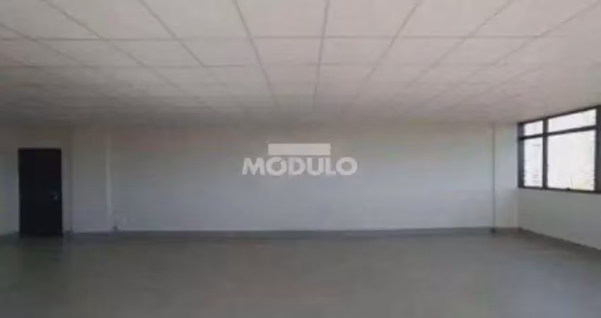 Sala comercial para alugar na Avenida dos Vinhedos, --, Jardim Karaíba, Uberlândia