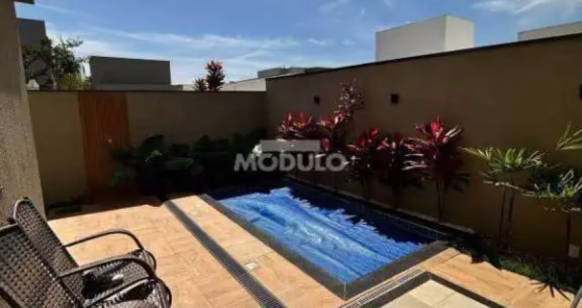 Casa residencial em condomínio para locação no bairro jardim botânico.