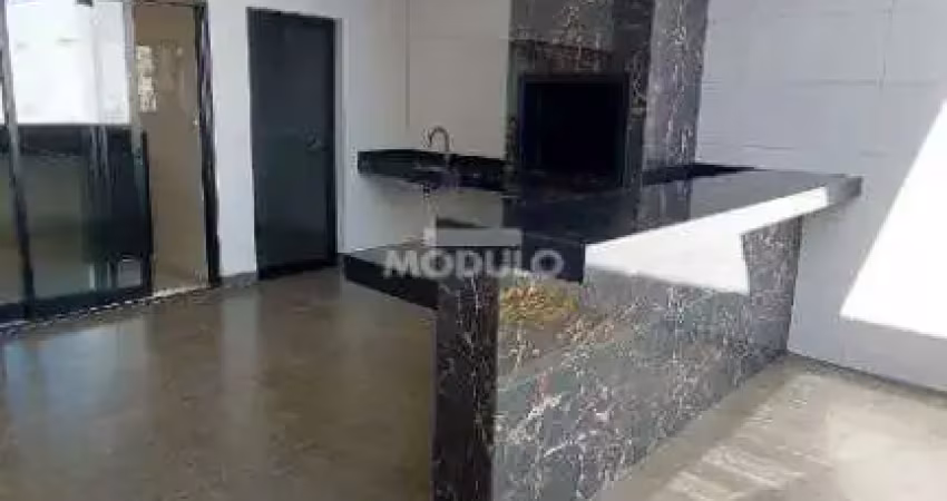 Exelente Casa com Fino Acabamento em Bosque dos Buritis