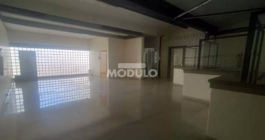 Casa Comercial para locação no Bairro Lidice