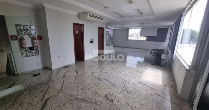Sala comercial para alugar na Avenida Afonso Pena, --, Umuarama, Uberlândia