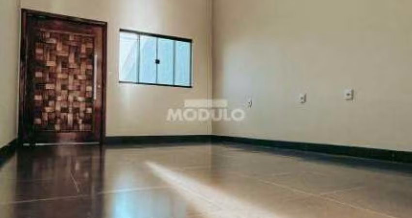 CASA RESIDENCIAL à venda, 3 quartos, 2 suítes, 4 vagas, LOTEAMENTO PORTAL DO VALE II - Uberlândia/MG