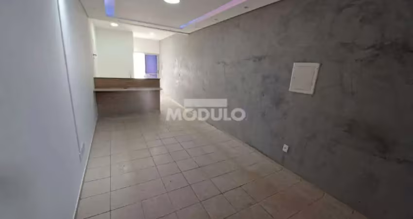 Casa com 1 quarto para alugar na Rua Ipanema, --, Morada da Colina, Uberlândia