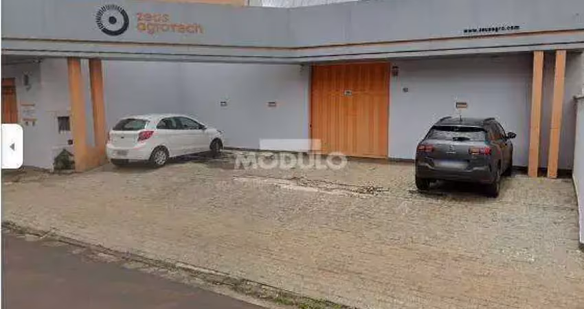 Galpão comercial para locação no bairro daniel fonseca