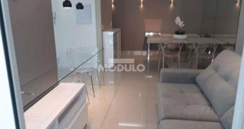 Apartamento residencial mobiliado para locação no Centro