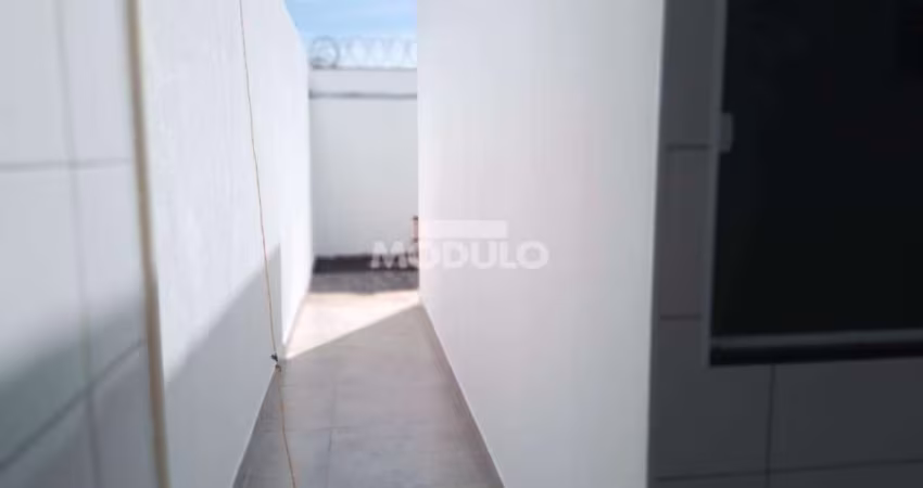 CASA RESIDENCIAL à venda, 2 quartos, 1 suíte, 2 vagas, LOTEAMENTO MONTE HEBRON - Uberlândia/MG