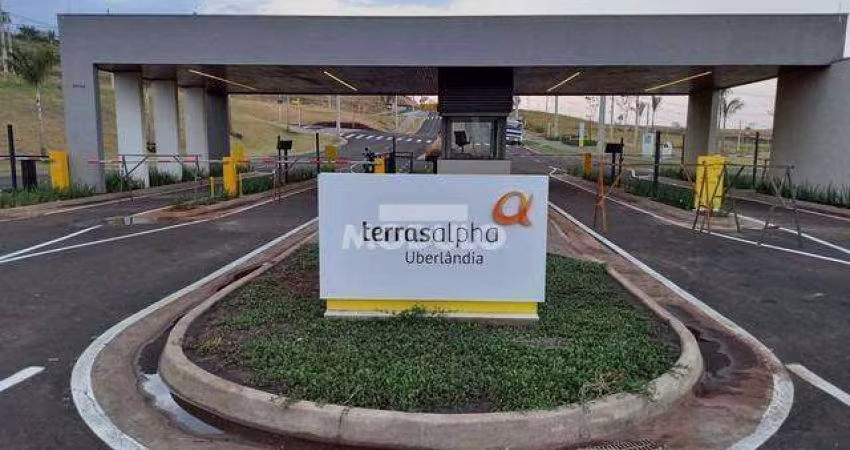 Excelente lote em condomínio fechado