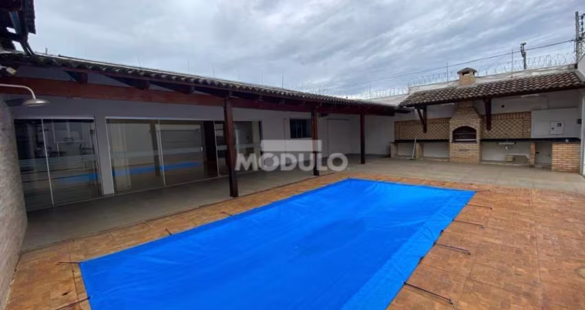 Casa Residencial para locação Bairro Daniel Fonseca com 3 quartos