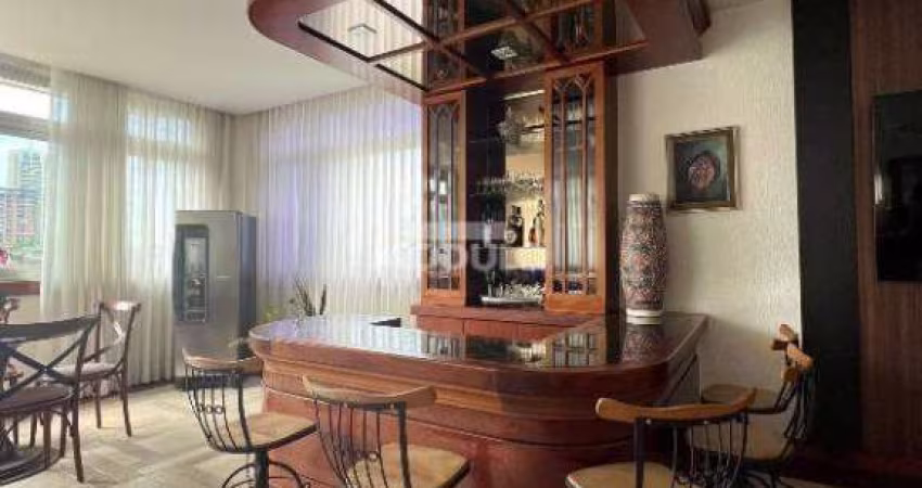 Excelente apartamento de 320 m no Osvaldo Rezende
