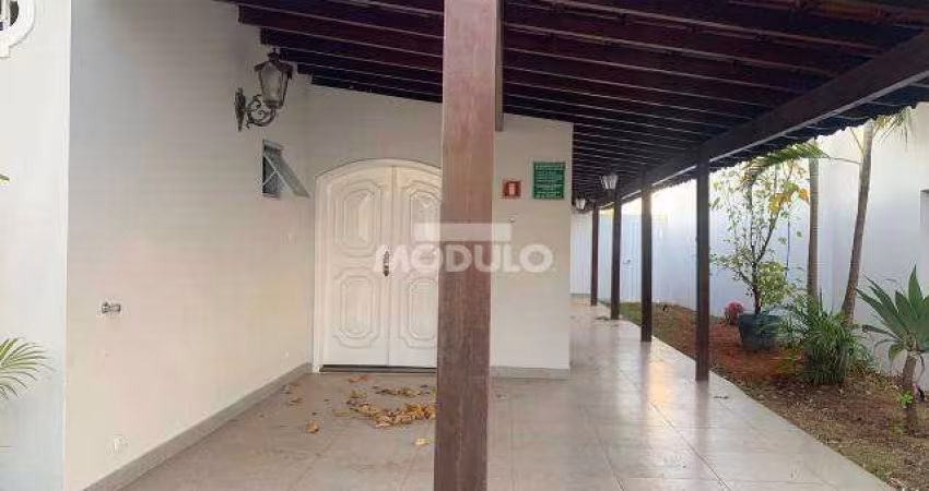 Casa Comercial para locação Bairro Santa Mônica