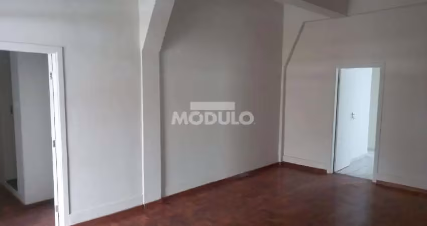 Apartamento residencial para locação no centro da cidade com 4 quartos