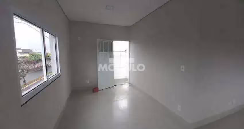 Apartamento com 2 quartos para alugar na Avenida Olímpica, --, Santa Rosa, Uberlândia