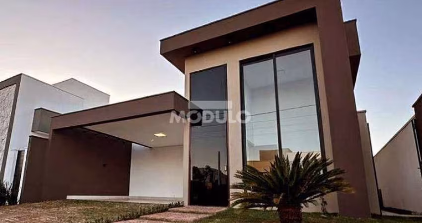 CASA DE CONDOMÍNIO à venda, 3 quartos, 3 suítes, 4 vagas, NOVO MUNDO - Uberlândia/MG