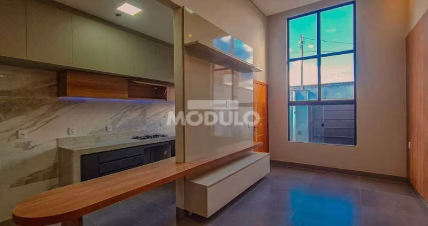 Excelente Casa com Fino Acabamento ZONA SUL