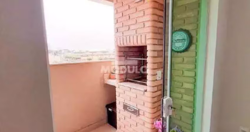 Apartamento todo montado B. Brasil com 2 quartos, suite e elevador