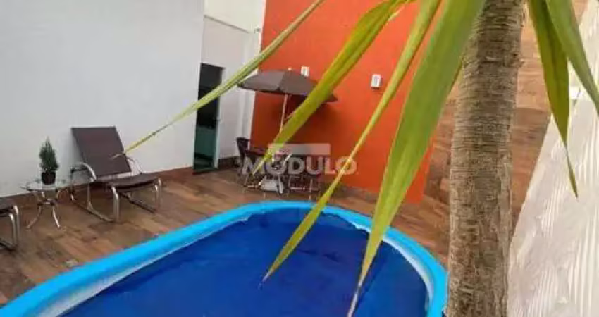 Excelente Casa com Fino Acabamento Santa Rosa