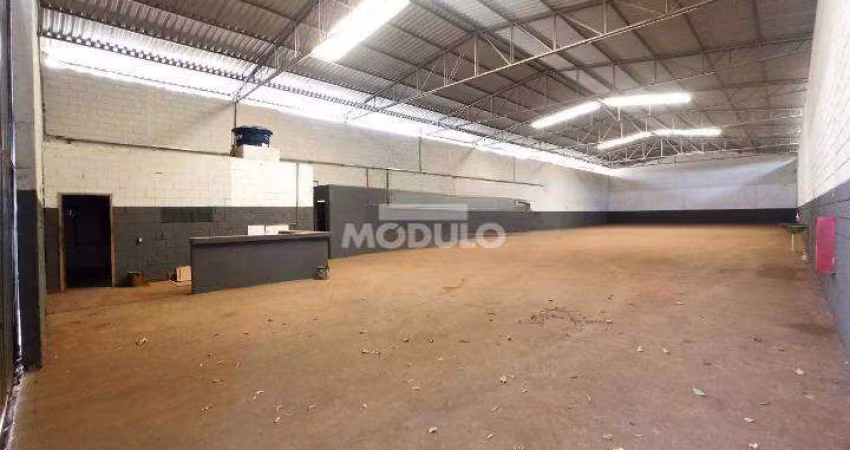 Barracão para locação