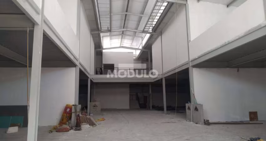 Galpão comercial para locação no Centro de Uberlândia