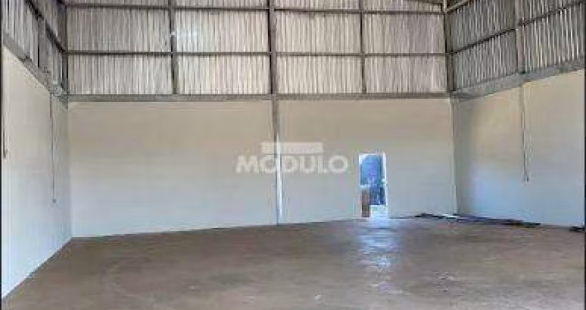 Galpão/Depósito/Barracão à venda, Laranjeiras - Uberlândia/MG