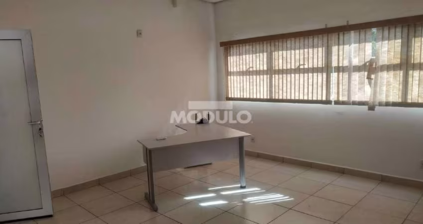 Sala comercial para locação, bairro Tibery