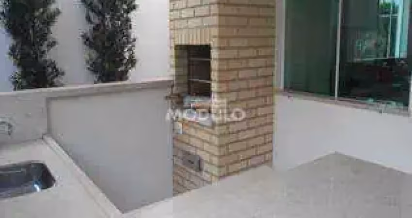 Casa residencial em condomínio para locação, bairro Jardins Roma