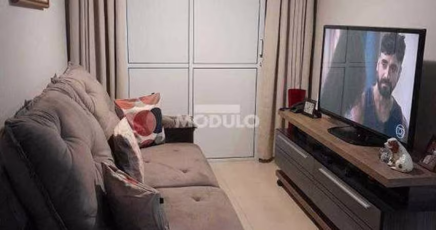 APARTAMENTO à venda, 2 quartos, 1 suíte, 1 vaga, Jardim Europa - Uberlândia/MG