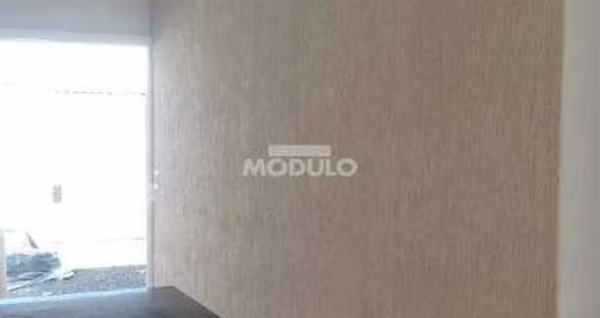 CASA RESIDENCIAL à venda, 2 quartos, 1 suíte, 1 vaga, JARDIM CANAA - Uberlândia/MG