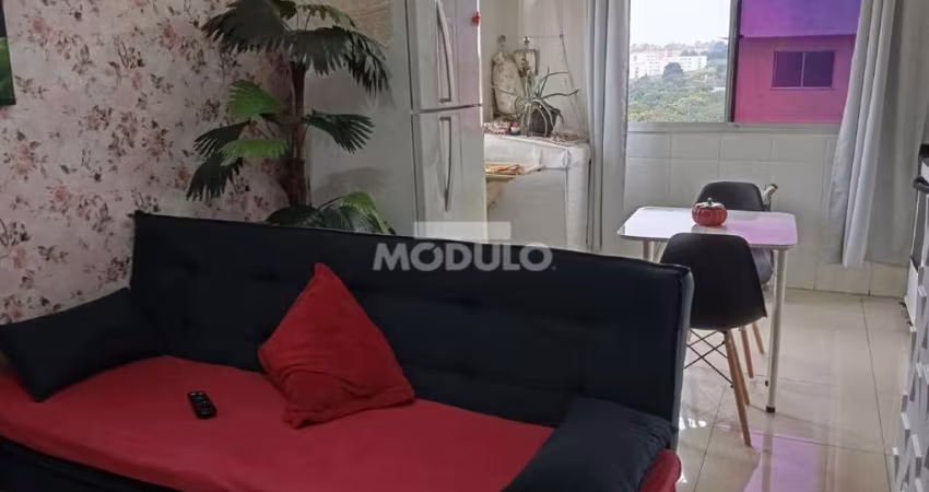 FLAT à venda, 1 quarto, 1 vaga, JARDIM PATRICIA - Uberlândia/MG