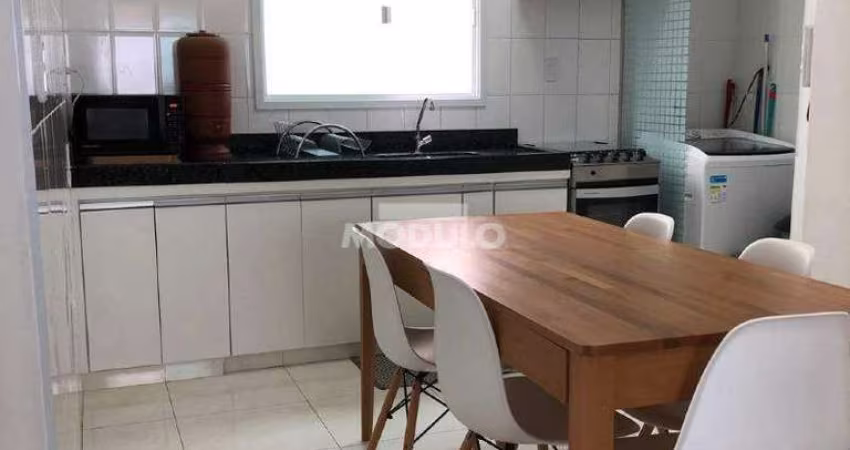 APARTAMENTO à venda, 3 quartos, 1 suíte, 2 vagas, ALTO UMUARAMA - Uberlândia/MG