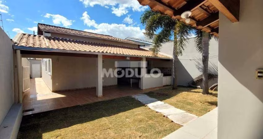 Excelente Casa com Otimo acabamento no Maravilha