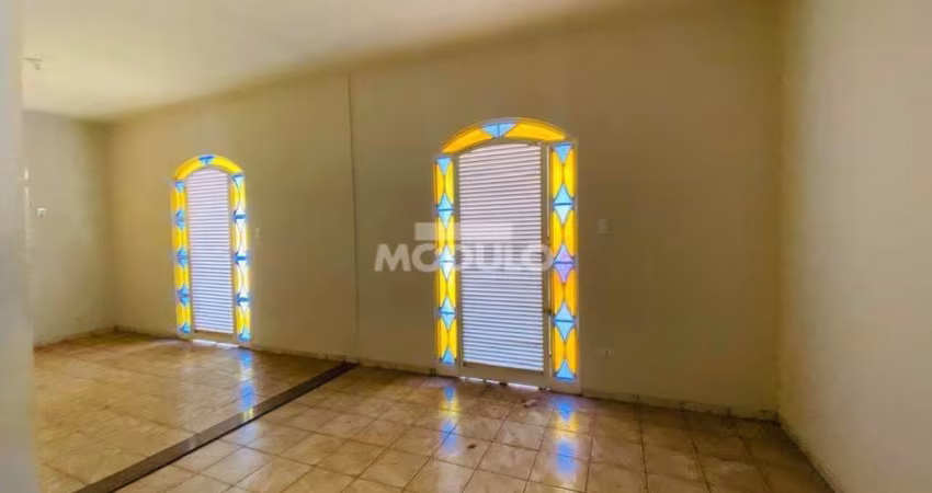 Casa comercial para locação, bairro Lidice