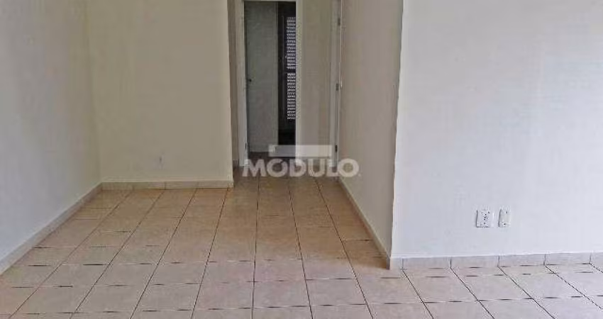 Apartamento residencial para locação no Centro da Cidade com 2 quartos