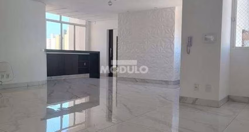 APARTAMENTO à venda, 3 quartos, 1 suíte, 1 vaga, CENTRO - Uberlândia/MG