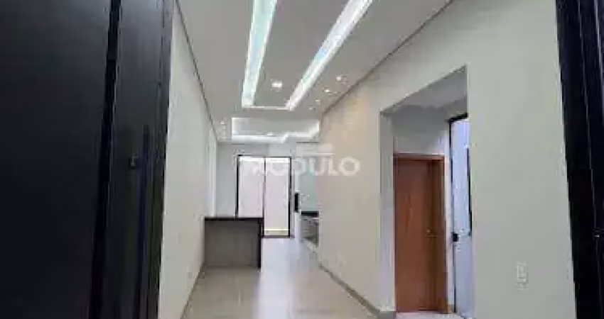 CASA RESIDENCIAL à venda, 3 quartos, 1 suíte, 2 vagas, NOVO MUNDO - Uberlândia/MG