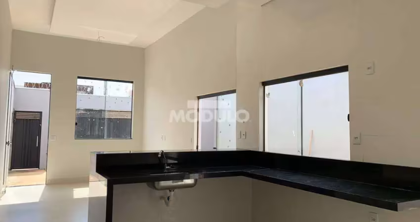 Casa residencial à venda, 3 quartos, 1 suíte, 2 vagas, novo mundo - uberlândia/mg